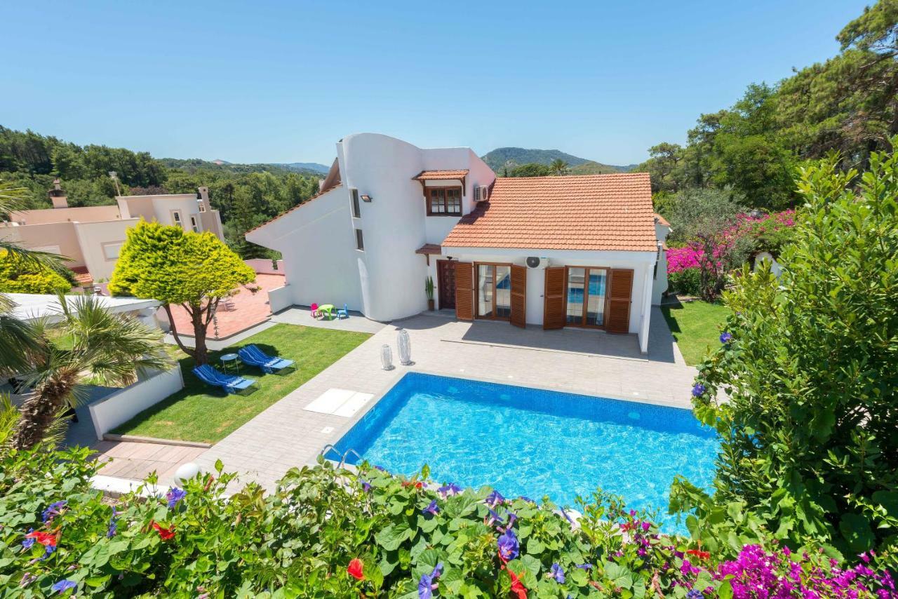 Una Villa Rhodes อิกเซีย ภายนอก รูปภาพ