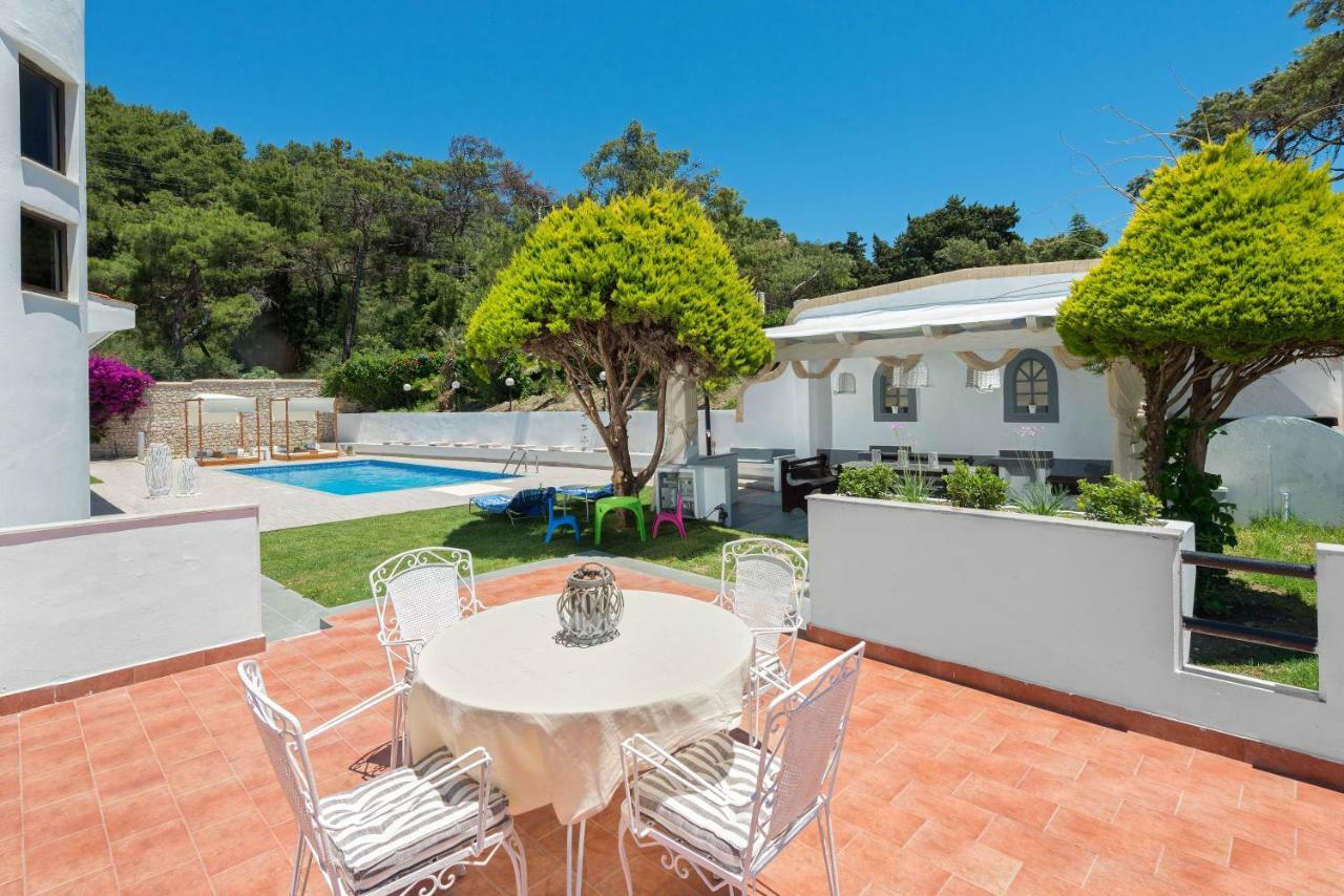 Una Villa Rhodes อิกเซีย ภายนอก รูปภาพ